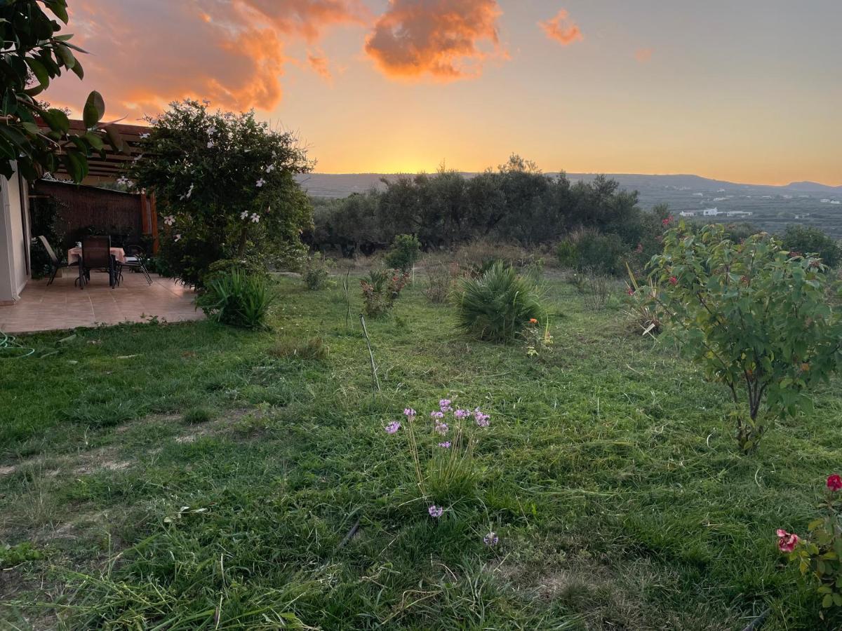 Chrissi'S House With Garden And Sea View Zerviana Villa Kissamos Luaran gambar